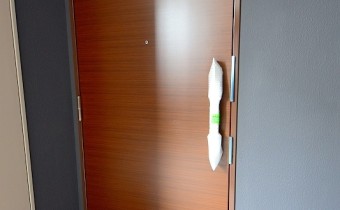 玄関ドア