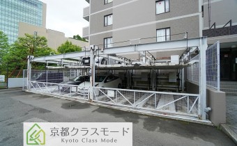 敷地内ガレージ