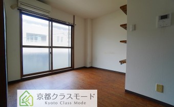 Room8