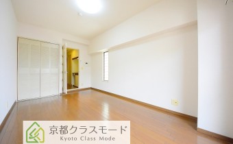 Room8
