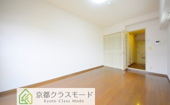 Room8