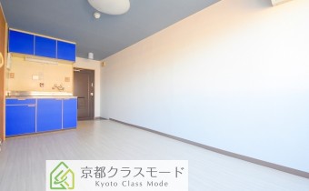 Room8
