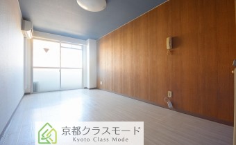 Room8