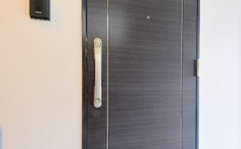 玄関ドア