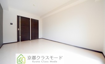 Room8