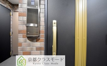 ダブルロック※同マンション別タイプの写真です