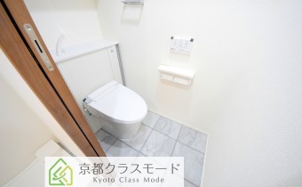 ウォシュレットトイレ※同マンション別タイプの写真です