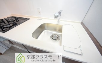 シンク＆調理スペース※同マンション別タイプの写真です