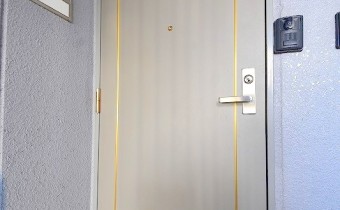 玄関ドア