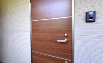 玄関ドア