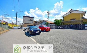 敷地内ガレージ