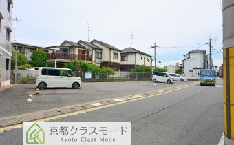 敷地内ガレージ②