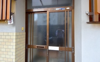 玄関ドア