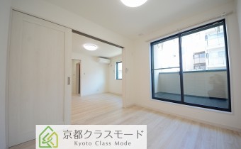 Room ※室内写真は102号室のものです。