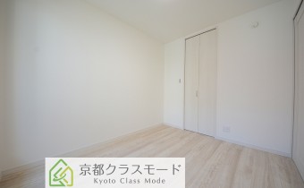 Room ※室内写真は102号室のものです。