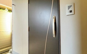玄関ドア
