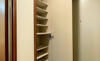 シューズボックス
