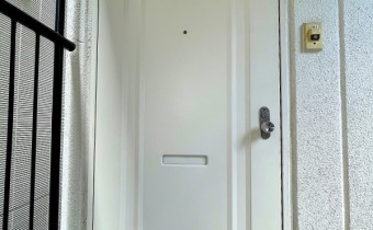 玄関ドア