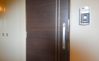 玄関ドア