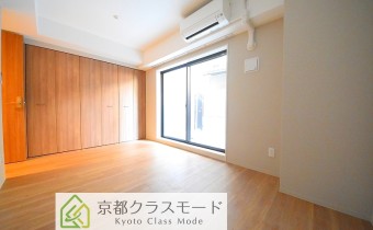 Room7.1