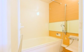 バスルーム　※室内写真は101号室です。参考にご覧ください。
