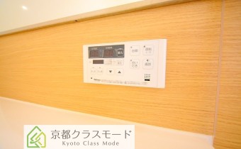 追い焚き機能パネル　※室内写真は101号室です。参考にご覧ください。