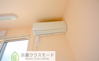 エアコン　※室内写真は101号室です。参考にご覧ください。