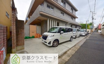 敷地内ガレージ