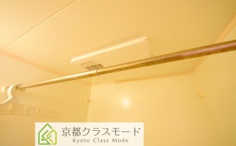 浴室乾燥機※同ハイツ別タイプの写真です