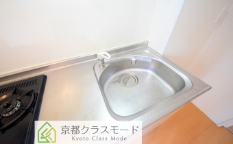 シンク＆調理スペース※同ハイツ別タイプの写真です
