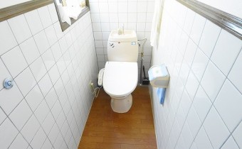 2F：ウォッシュレットトイレ