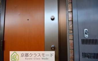 ダブルロック※反転タイプの写真です