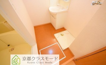 脱衣スペース※反転タイプの写真です