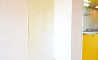 冷蔵庫置場※反転タイプの写真です