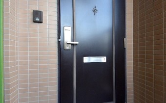 玄関ドア