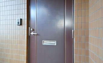 玄関ドア