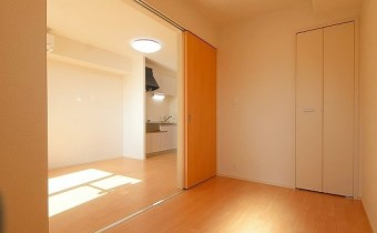 Room7.4※同ハイツ別タイプの写真です