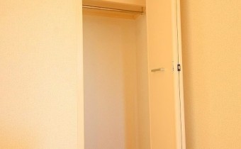ウォークインクローゼット※同ハイツ別タイプの写真です