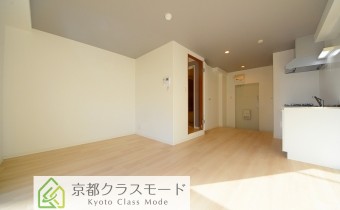 室内フルリノベーションでピカピカです♪
