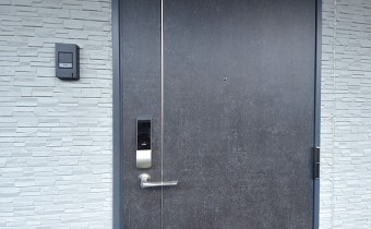 玄関ドア