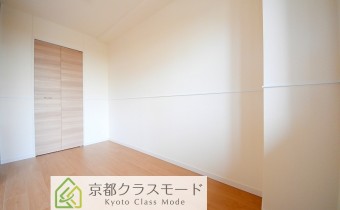 Room 4