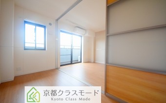 Room 4