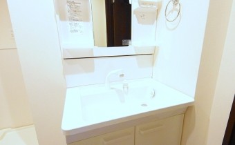 独立洗面台