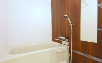 バスルーム　※室内写真反転