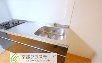 シンク＆調理スペース　※室内写真反転