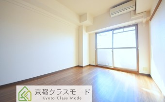 Room 8