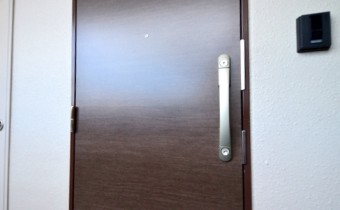 玄関ドア