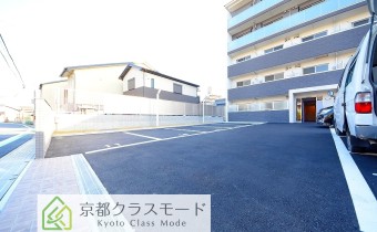 敷地内ガレージ