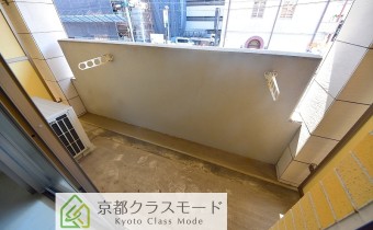バルコニー　※改装工事中の時の写真です。