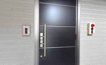玄関ドア